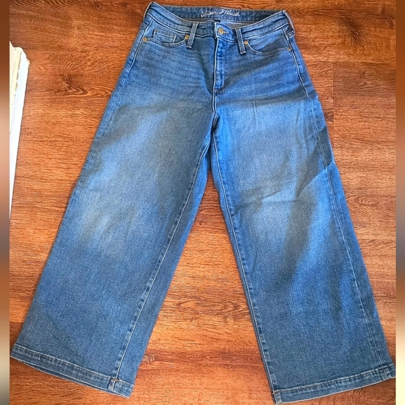 Women's Blue Jeans Size 4 - Picture 1 of 3